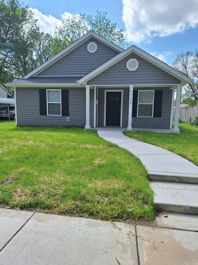 Building Photo - 1722 S Porter Ave