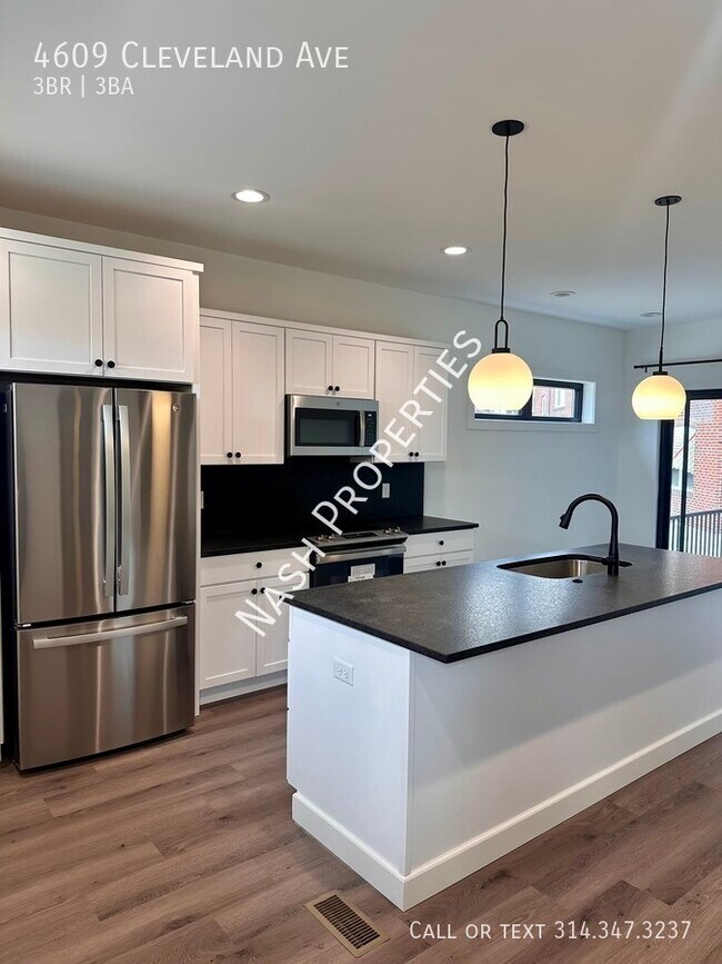 Photo - $2100 - 3 Bed / 2.5 Bath apartment in the ...