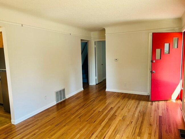 Photo - 3 Bedroom/1 Bath Bungalow in Woodstock neighborhood