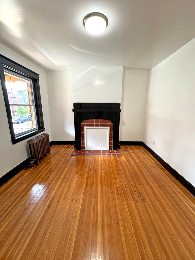 Photo - 261 Gross St