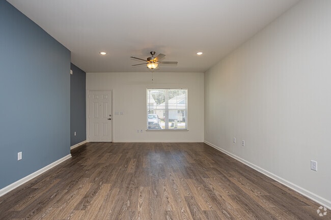 3BR, 2BR - 1,273SF