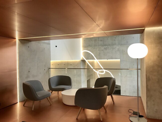 Building Photo - 1480 Howe St