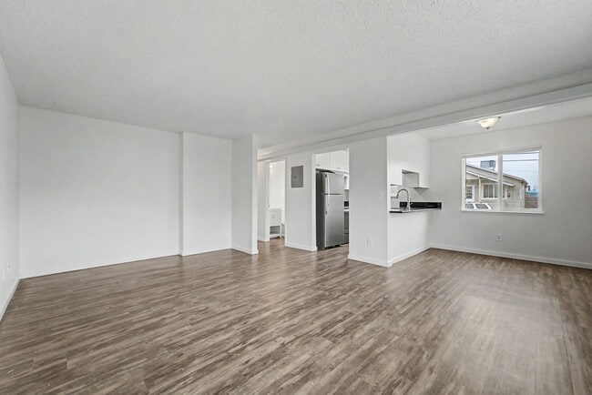 Building Photo - 1105-TGA Unit 1