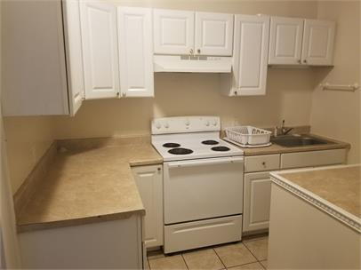 "Cozy 1-Bedroom Retreat in the Heart of Front Royal – Perfect Location on East Main Street!" - "Cozy 1-Bedroom Retreat in the Heart of Front Royal – Perfect Location on East Main Street!"