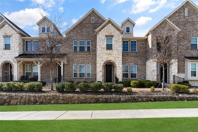 Photo - 925 Utica Dr Townhome