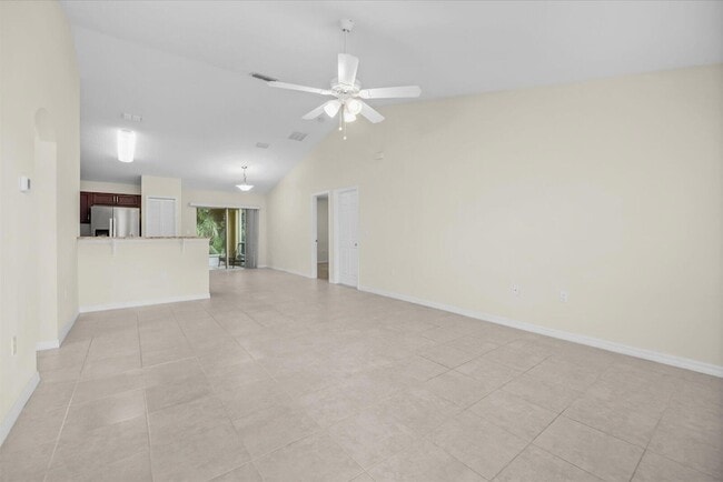 8736 98th Ct