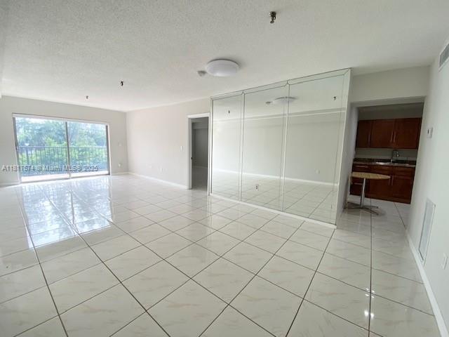 Photo - 201 180th Dr Unidad 209