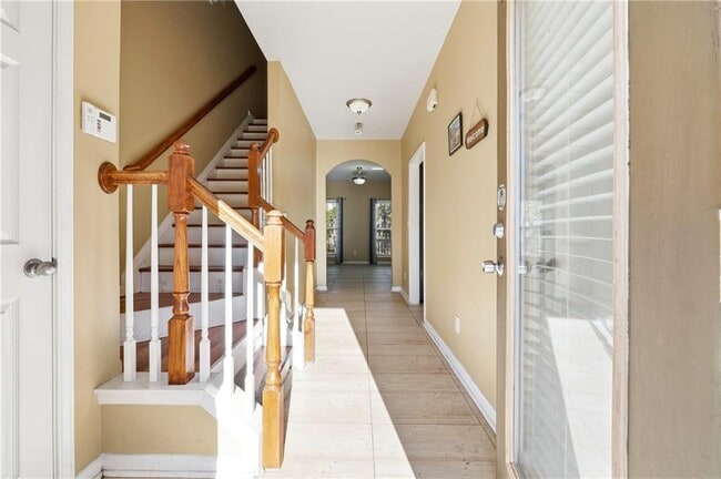 Photo - 6199 Thorncrest Dr