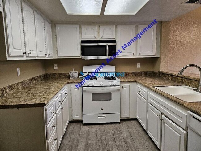 Photo - 1025 N Tippecanoe Ave