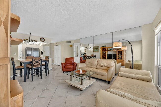 Photo - 133 N Pompano Beach Blvd Unit 708