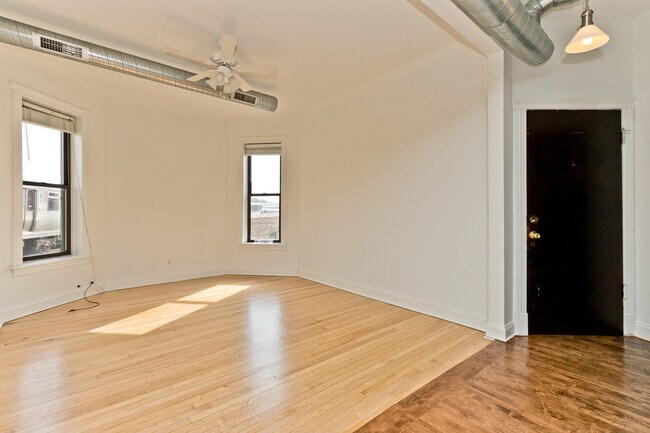 Photo - 1014 W Roscoe St Unidad 3R