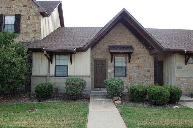 Building Photo - 3315 General Pkwy