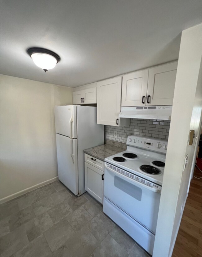 Photo - 126 Marginal St Unit 1 2-bed 1-bath