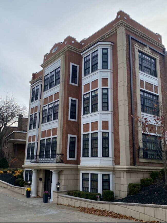 Photo - 1040 Delaware