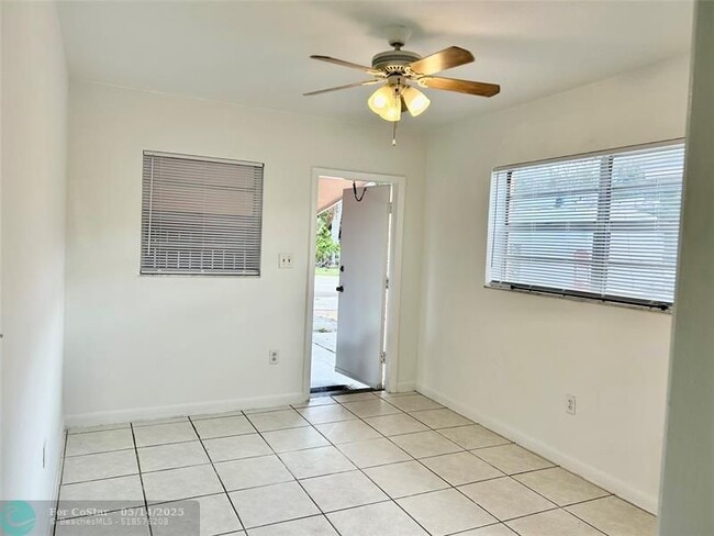 Photo - 1095 SE 22nd Ave Apartment