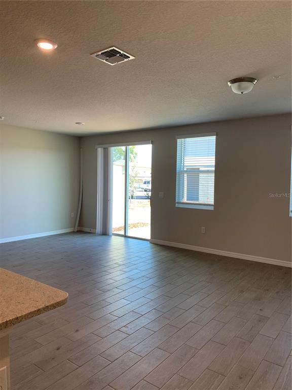 Photo - 2565 Red Spruce Wy