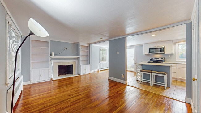 Photo - 72 Woodycrest Dr