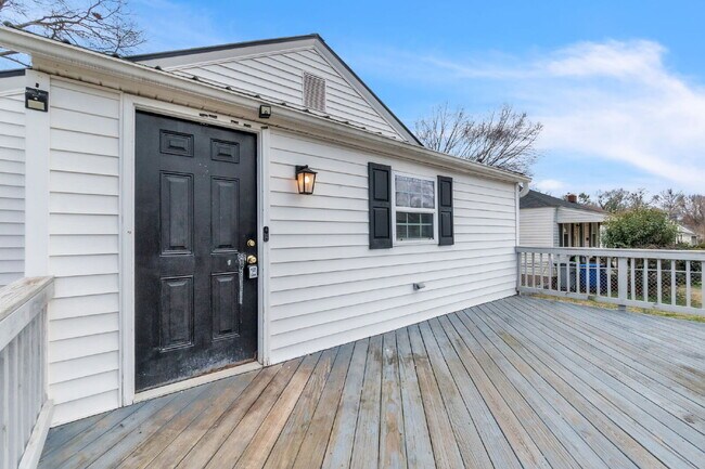 Photo - Updated 2 Bedroom / 1 Bath Home in Spartanburg $1,205/mo rent