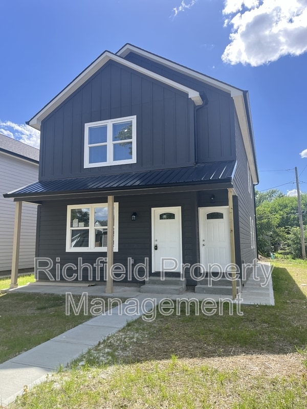 Photo - 1602 Quill St