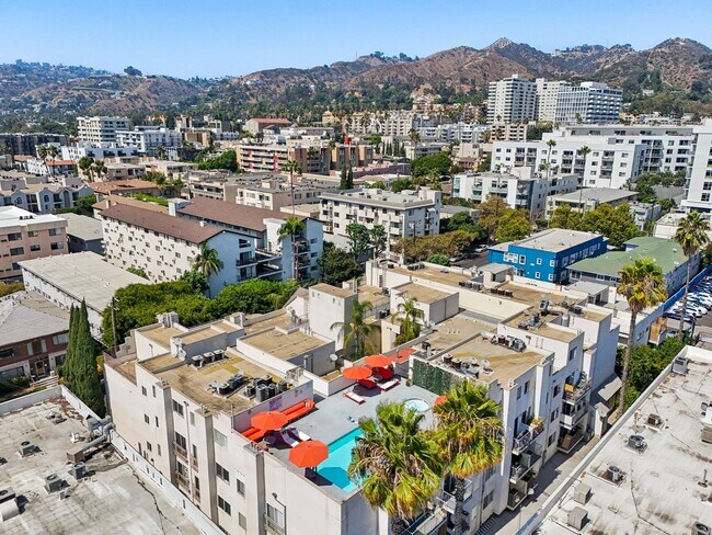 Building Photo - Regency Detroit Apartments