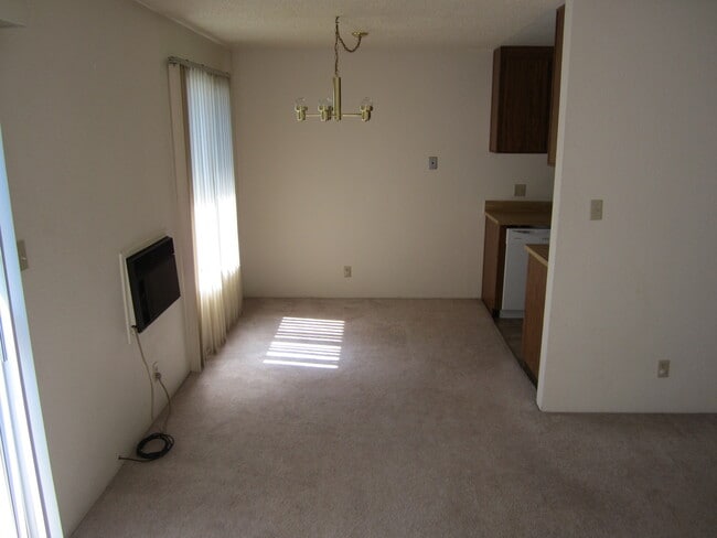Photo - Cute One Bedroom With Swimming Pool, Club ...