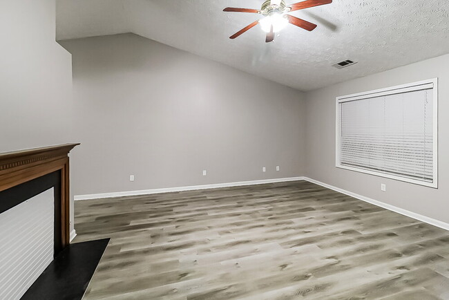 Photo - 1503 Windy Oaks Ct SE