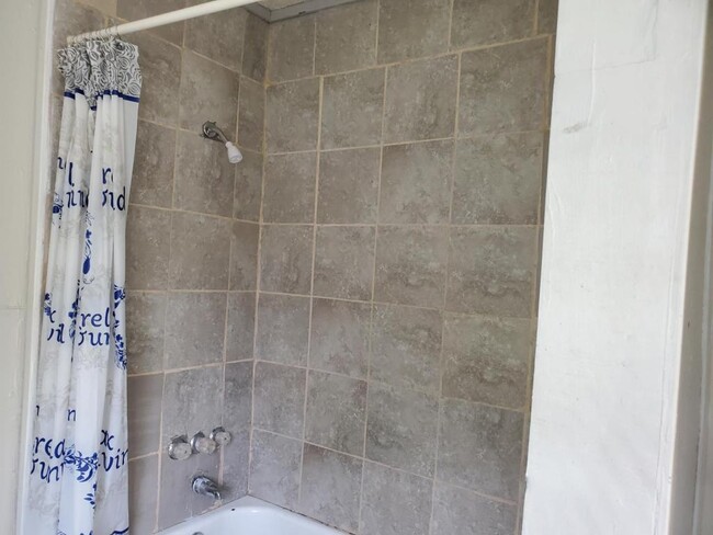 Photo - 706 N.18th