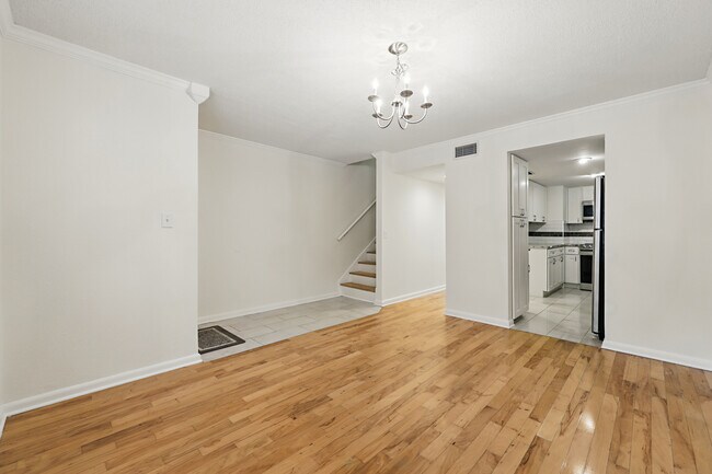 Photo - 5811 Atlantic Blvd Unidad 149