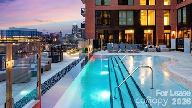 Building Photo - 124 E Kingston Ave Unit C1-B