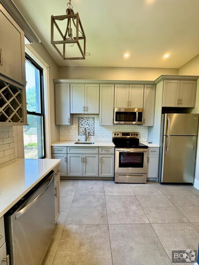 Building Photo - 2 bedroom in BROOKLYN NY 11208 Unit 2 Rental