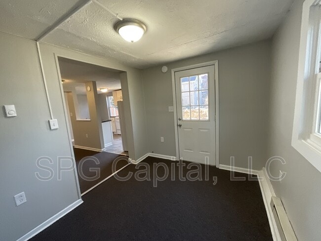 Photo - 317 S Main St