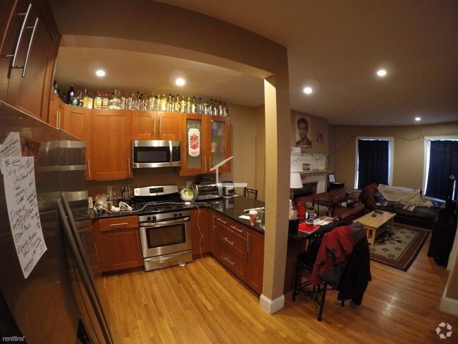Building Photo - 4 br, 2 bath Condo - 8 Saint Lukes Rd Apt 1A Unit Apt 1A