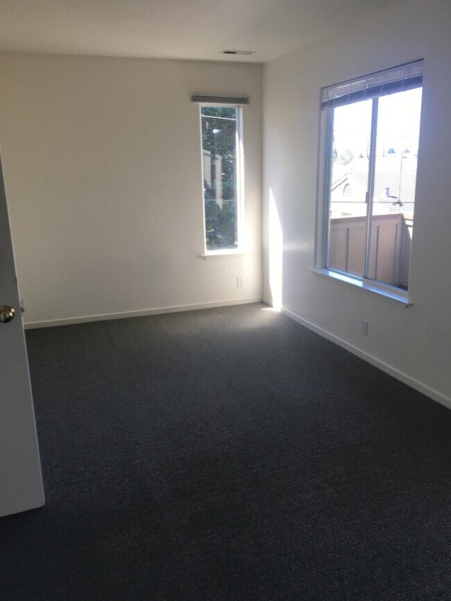 Photo - 149 Hunolt St