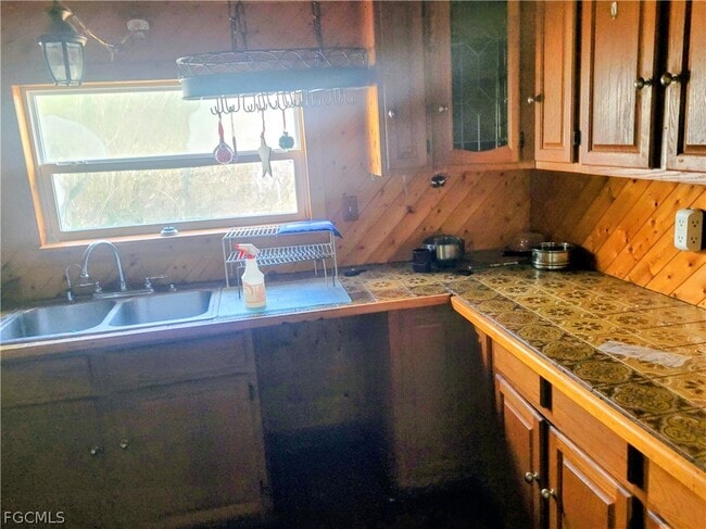 Photo - 8230 Tolles Dr