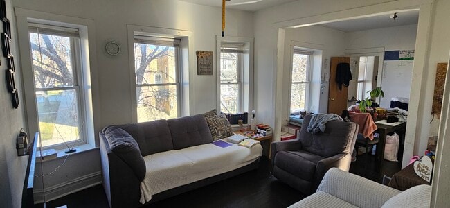 Photo - 3858 N St Louis Ave Unit 2