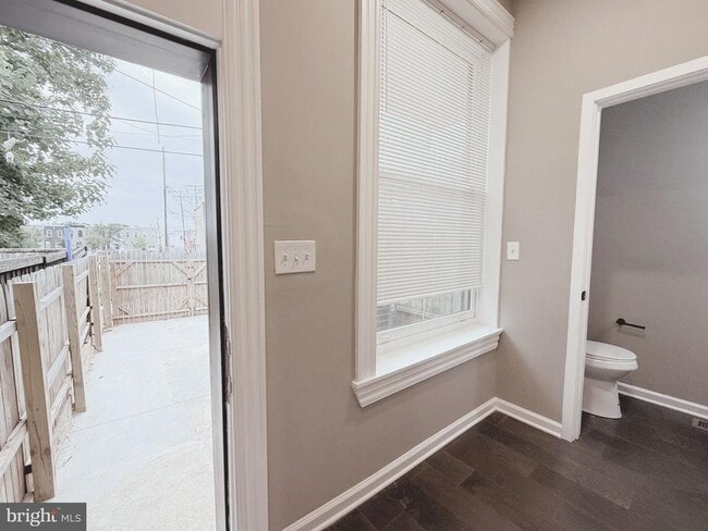 Photo - 715 N Patterson Park Ave