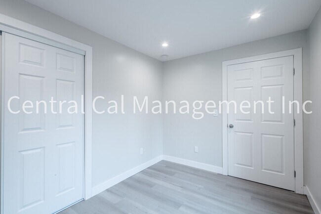 Photo - 341 Laurel Ave Unidad 341 Laurel Ave Apt B