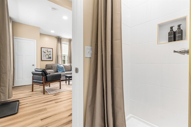 Photo - 295 Euclid St Unit SI ID1032310P