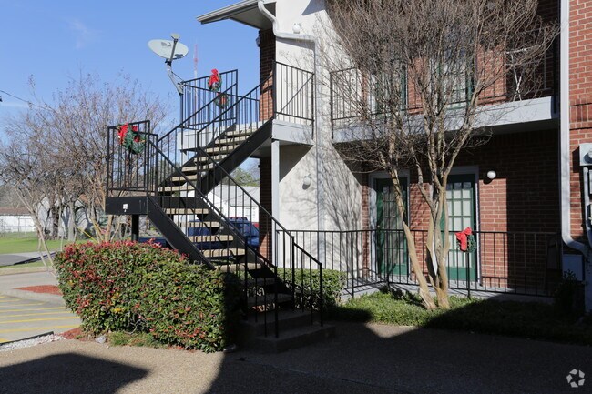 Mccallum Oaks - McCallum Oaks