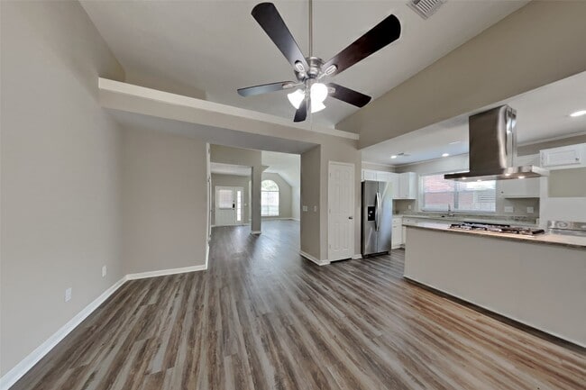 Photo - 18002 Golden Ridge Dr