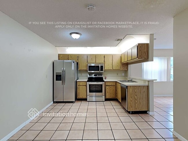 Photo - 811 NW 98th Ave