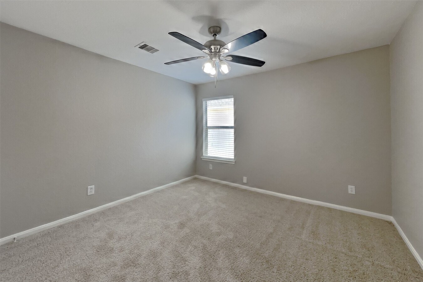 Photo - 7718 Balsam Crossing Ln