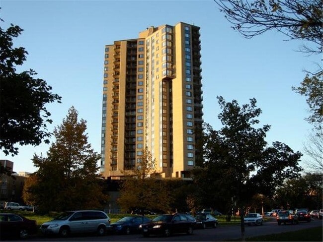 Building Photo - 2950 Dean Pkwy Unit 1606 Rental