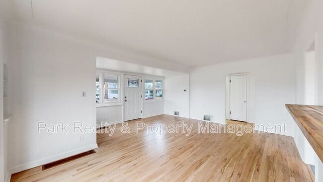 Photo - 3090 S Marion St