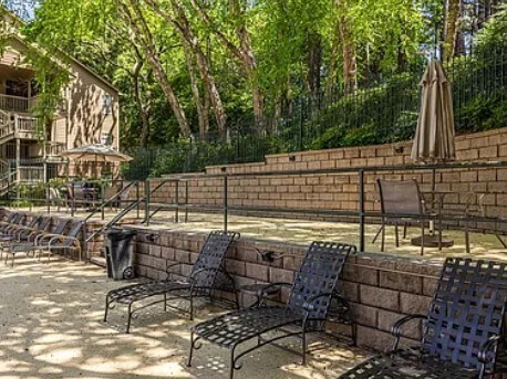 Photo - 405 McGill Park Ave NE Unidad 405