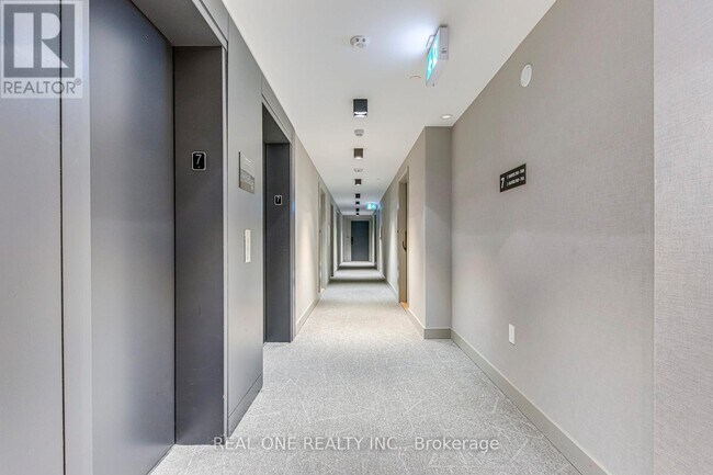 Photo - 345 Wheat Boom Dr. Unité 706