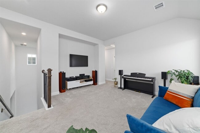 Building Photo - 728 Lake Lacosta Dr