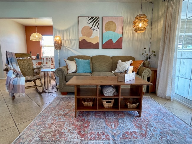 Photo - 7546 Sahara Ave