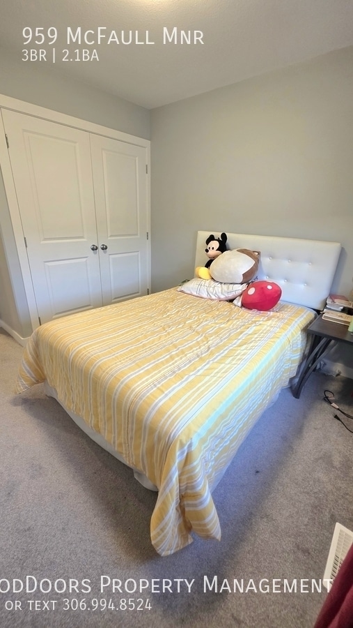 Photo - 959 McFaull Mnr