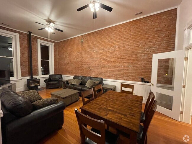 Building Photo - 327 W 1st Ave Unit A Rental